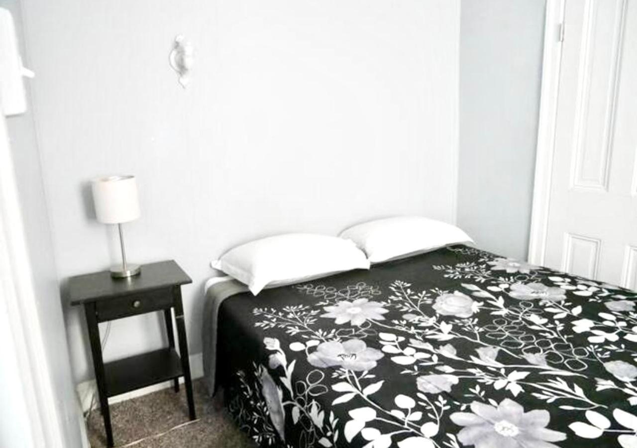 Clover 2900 - Apartment And Rooms With Private Bathroom Near Washington Ave South Philly Philadelphie Extérieur photo