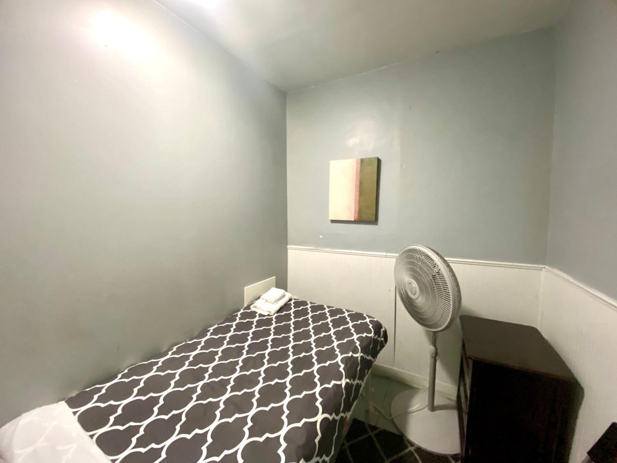 Clover 2900 - Apartment And Rooms With Private Bathroom Near Washington Ave South Philly Philadelphie Extérieur photo